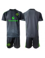 Otroške Nogometnih dresov Manchester United Vratar Gostujoči 2025-26 Kratki rokavi (+ hlače)